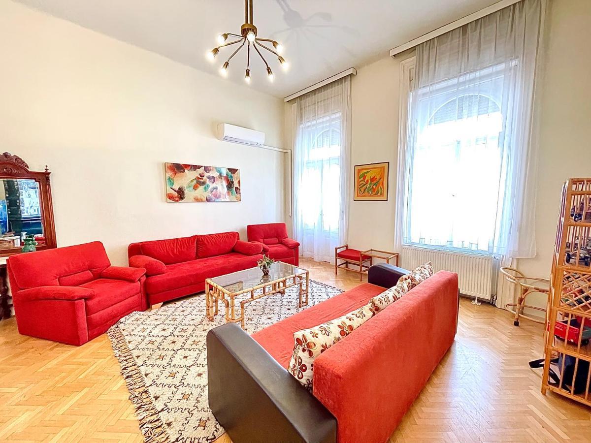 شقة بودابست  في Isabelle Residency - Balcony & A.C المظهر الخارجي الصورة